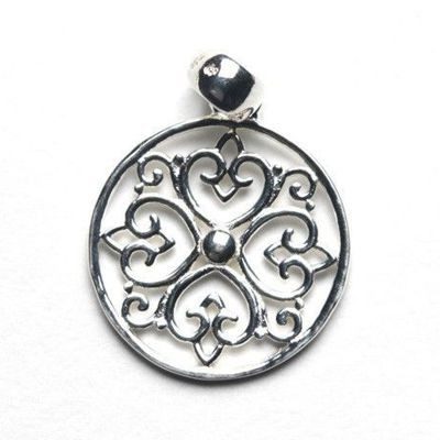 Southern Gates Hearts Design Pendant